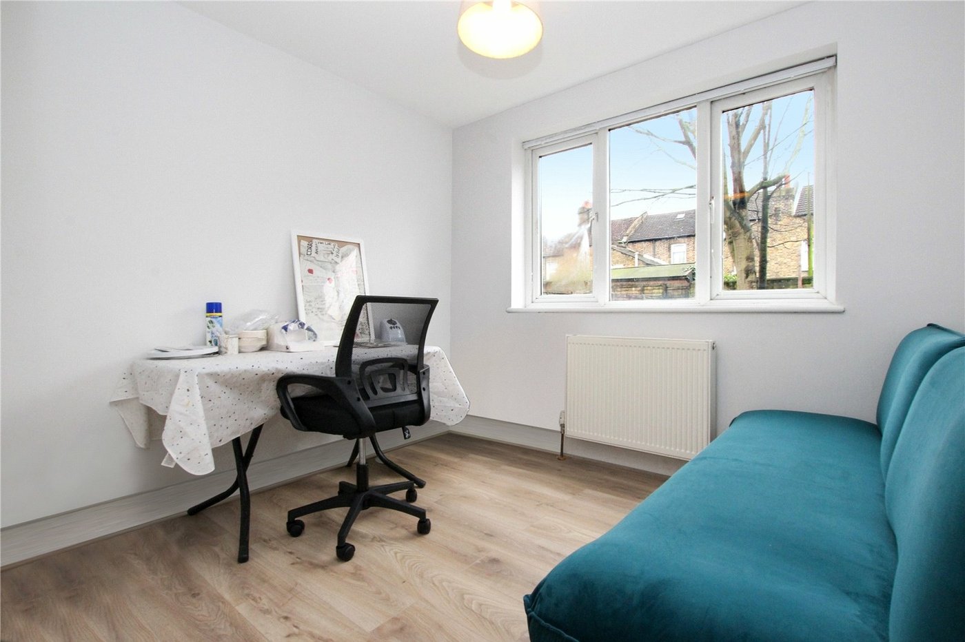 2 bedroom property for sale in London | Robinson Jackson