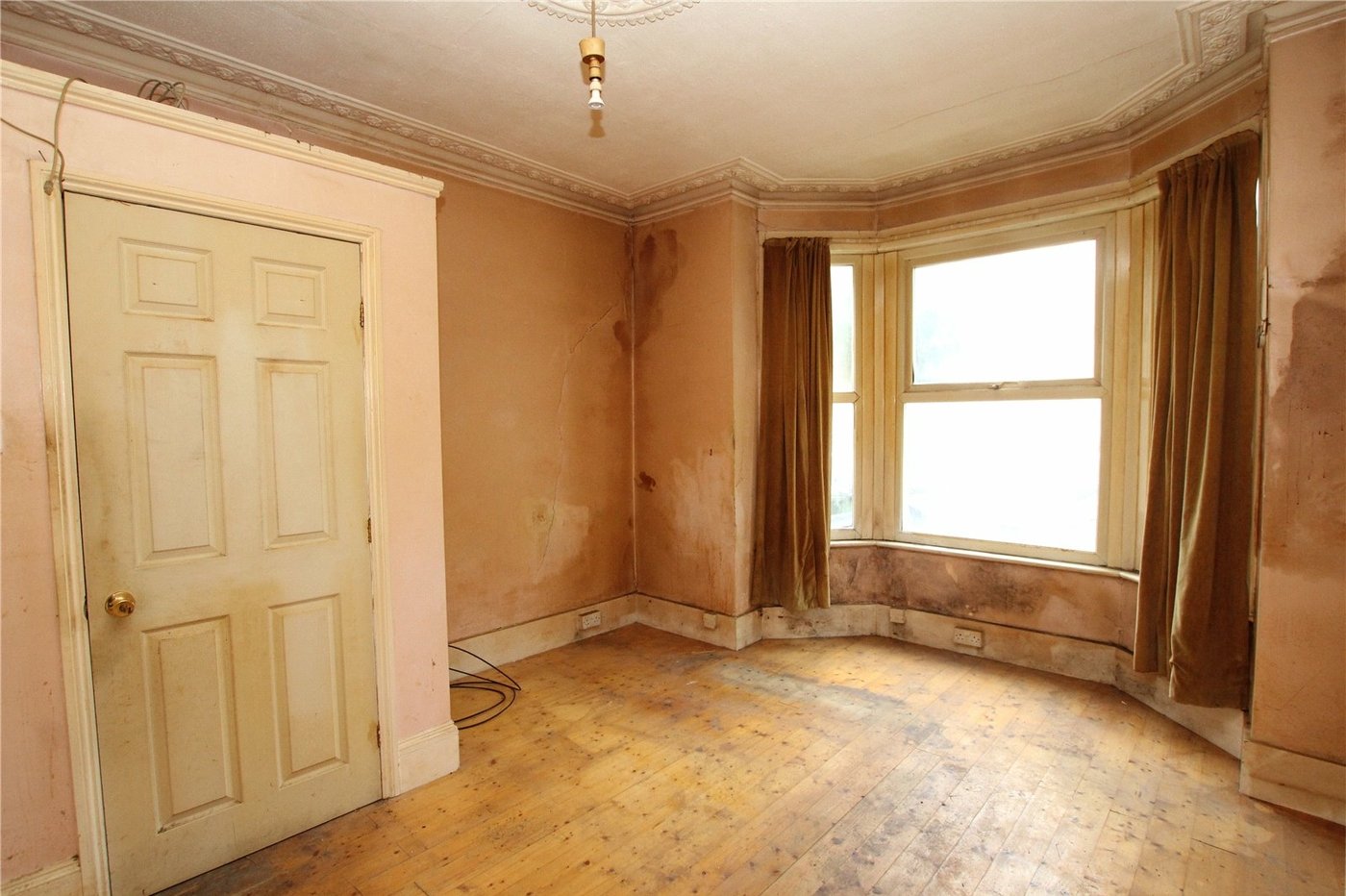 2 bedroom property for sale in Plumstead | Robinson Jackson