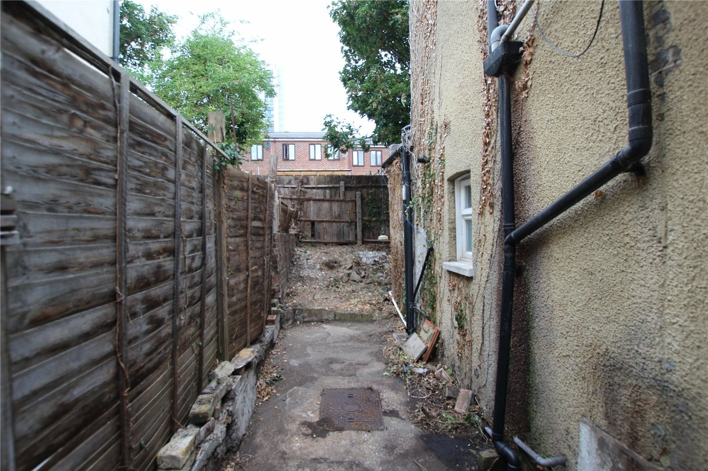 2 bedroom property for sale in Plumstead | Robinson Jackson