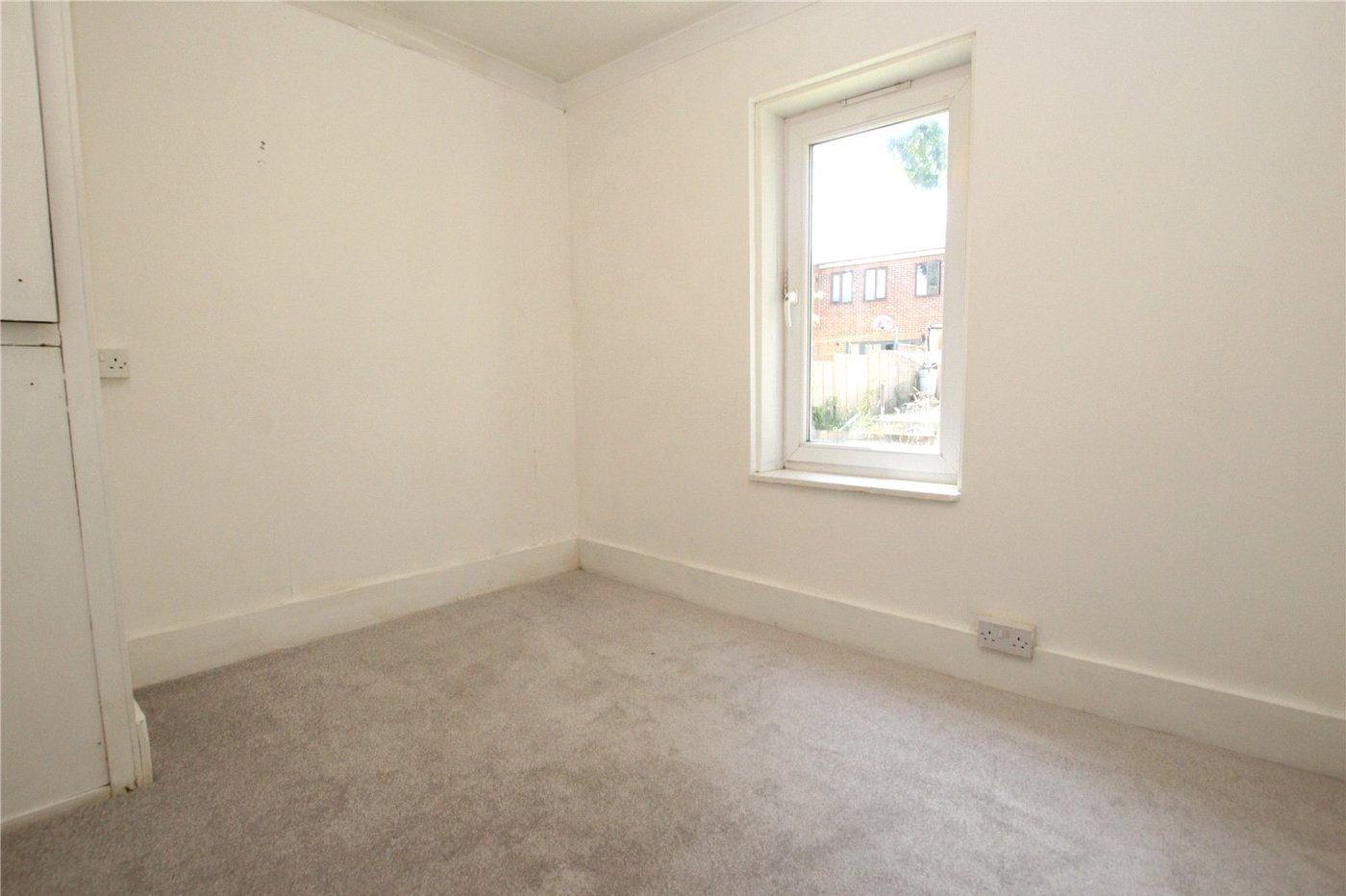 2 bedroom property for sale in Plumstead | Robinson Jackson