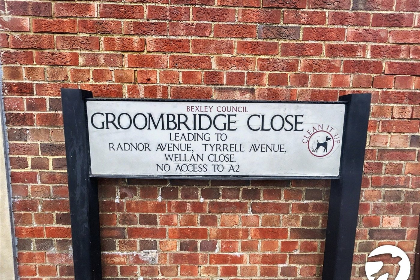 2 bedroom house for sale in Welling | Robinson Jackson