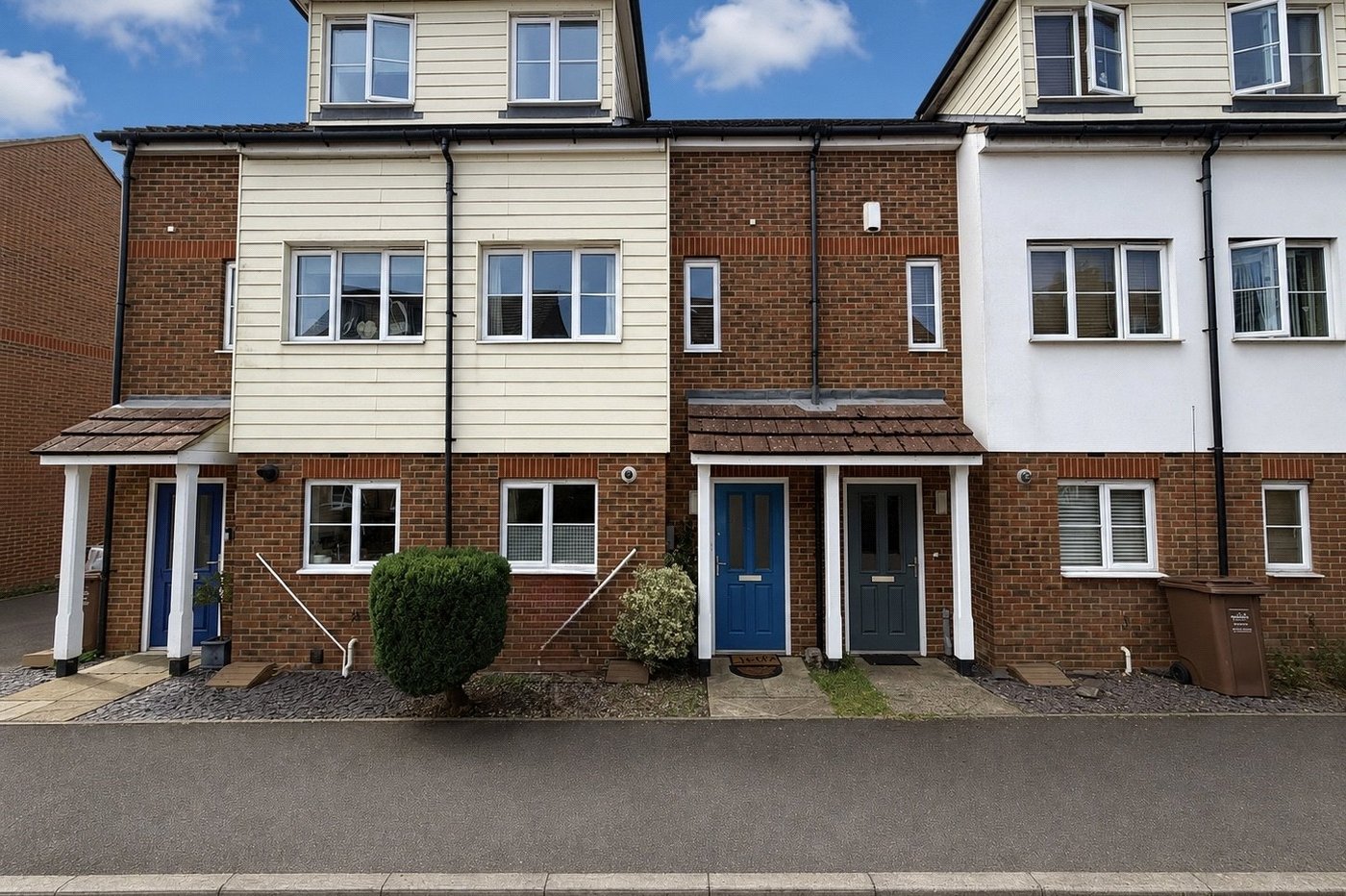 4 bedroom house for sale in Gillingham | Robinson Michael & Jackson