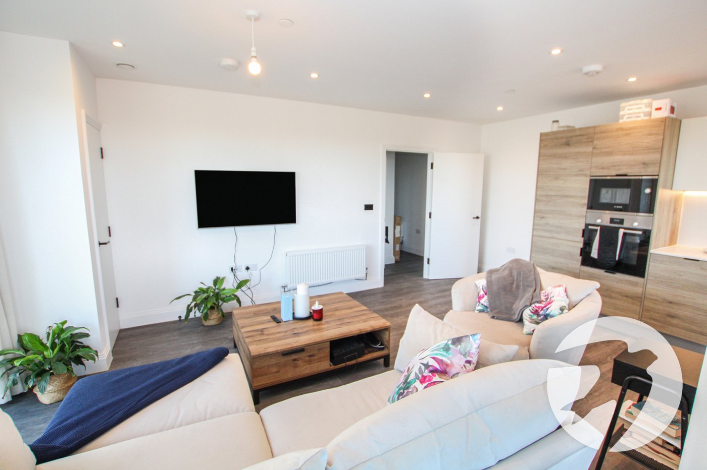 2 bedroom property for sale in London | Robinson Jackson