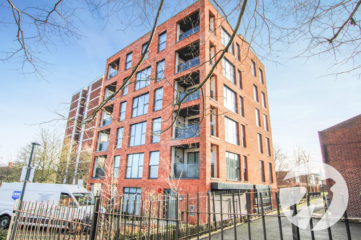 2 bedroom property for sale in London | Robinson Jackson