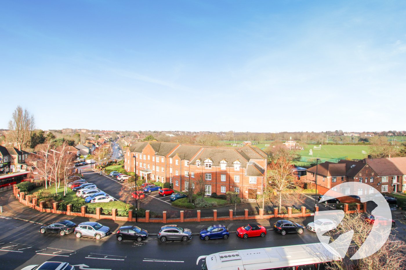 2 bedroom property for sale in London | Robinson Jackson