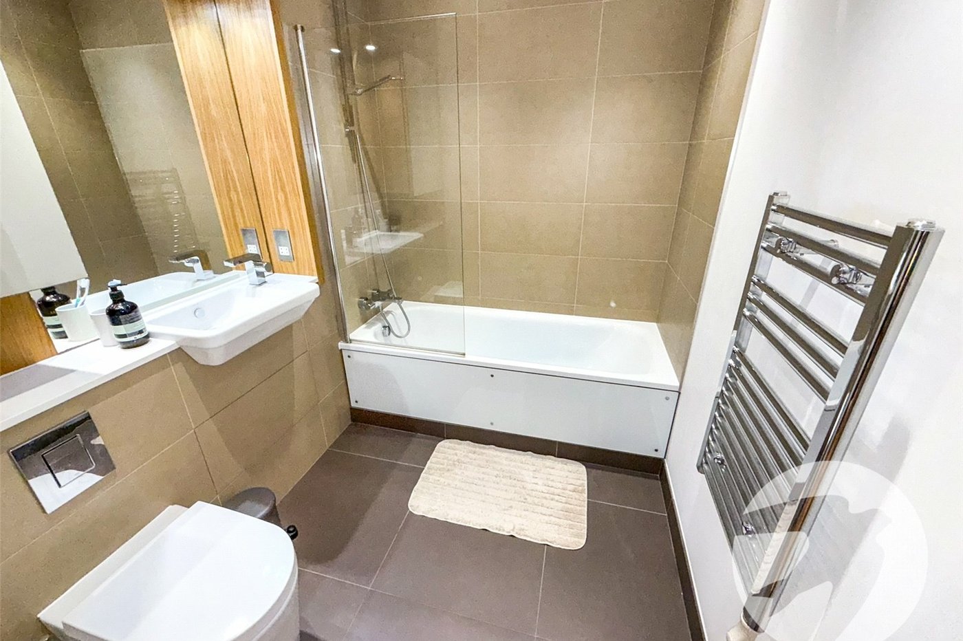 1 bedroom property for sale in London | Robinson Jackson