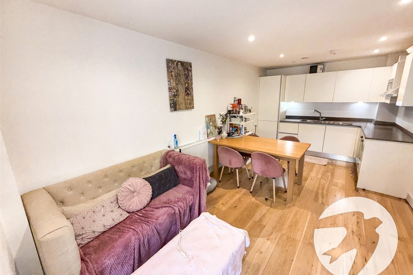 1 bedroom property for sale in London | Robinson Jackson