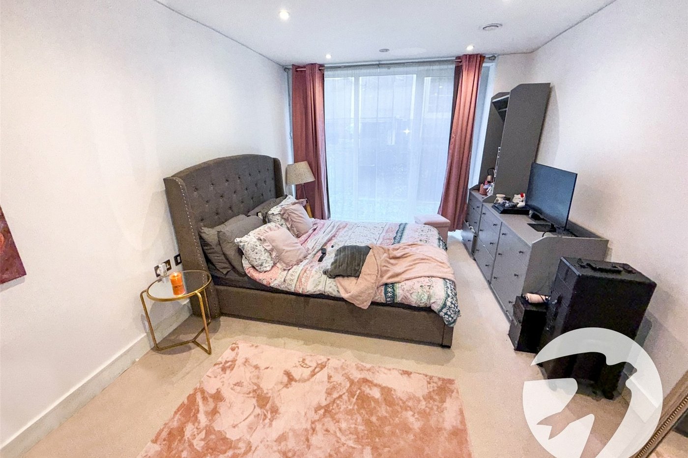 1 bedroom property for sale in London | Robinson Jackson