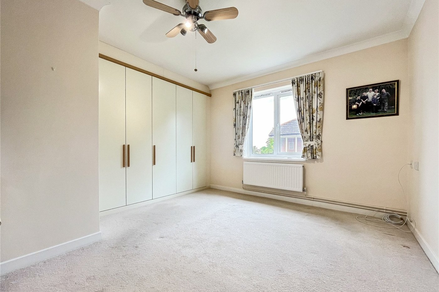 1 bedroom property for sale in Rainham | Robinson Michael & Jackson