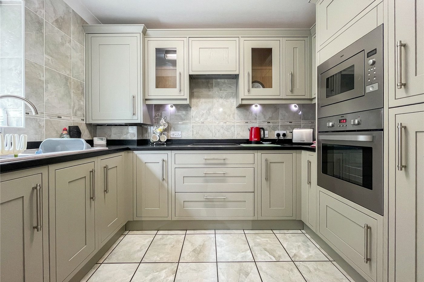 1 bedroom property for sale in Rainham | Robinson Michael & Jackson