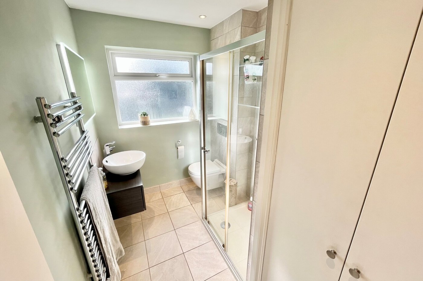 2 bedroom property for sale in Blackfen | Robinson Jackson