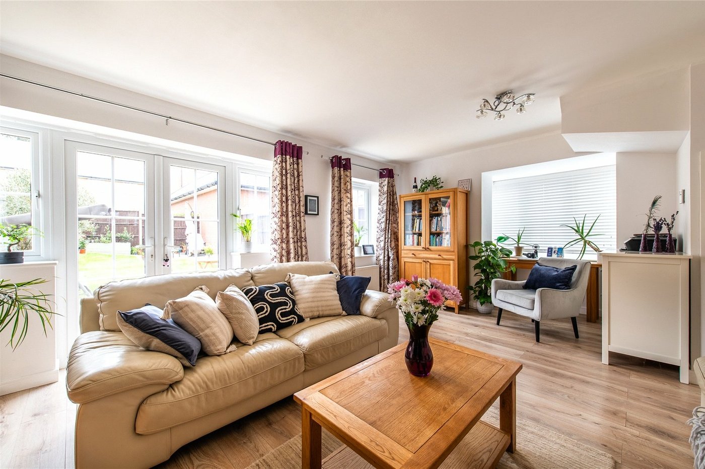 3 bedroom house for sale in Oakwood Park | Robinson Michael & Jackson