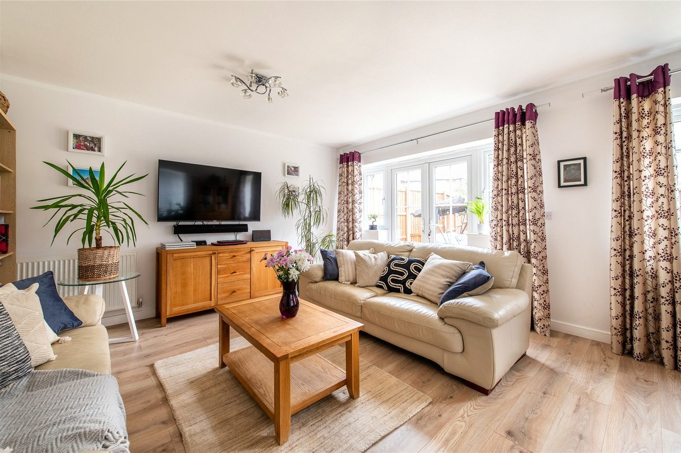 3 bedroom house for sale in Oakwood Park | Robinson Michael & Jackson