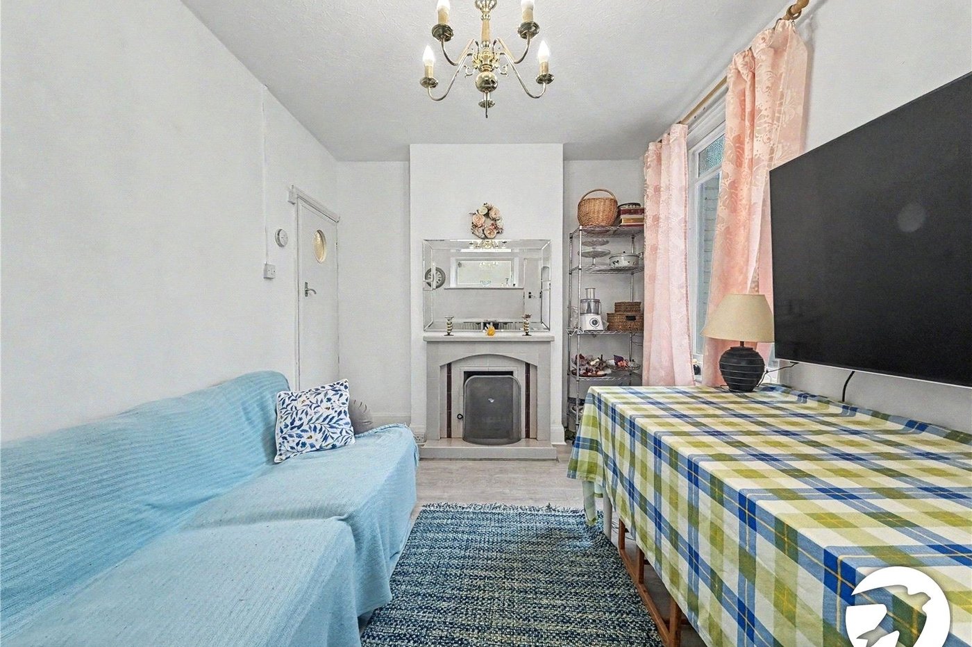 2 bedroom house for sale in Rochester | Robinson Michael & Jackson
