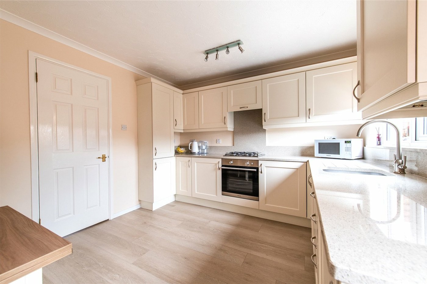 2 bedroom house for sale in Gravesend | Robinson Michael & Jackson