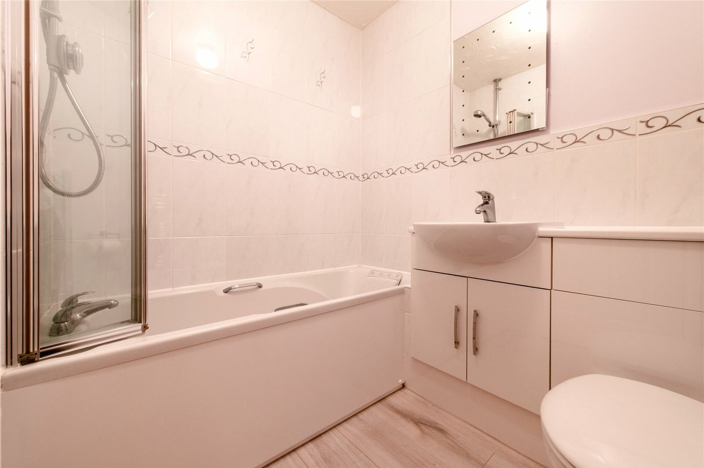 2 bedroom house for sale in Gravesend | Robinson Michael & Jackson