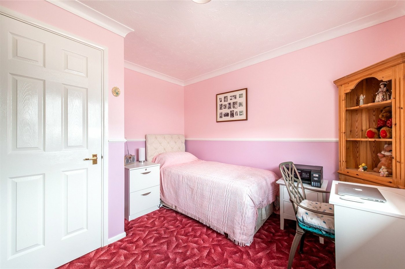 2 bedroom house for sale in Gravesend | Robinson Michael & Jackson