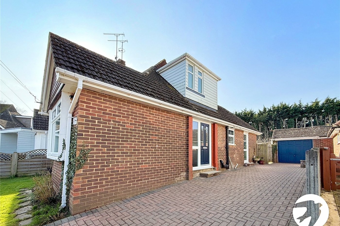 3 bedroom bungalow for sale in Sittingbourne | Robinson Michael & Jackson