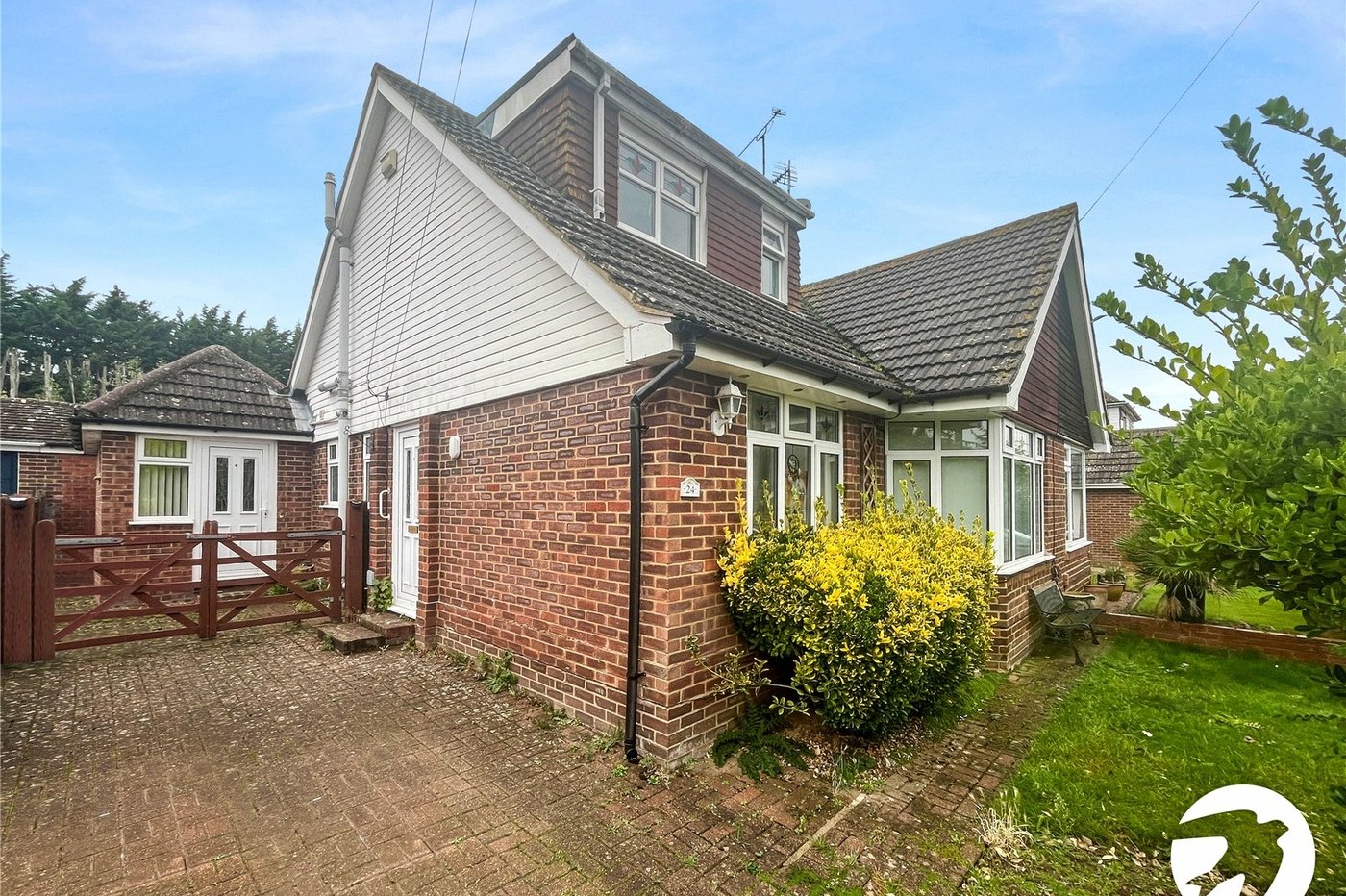 3 bedroom bungalow for sale in Sittingbourne | Robinson Michael & Jackson