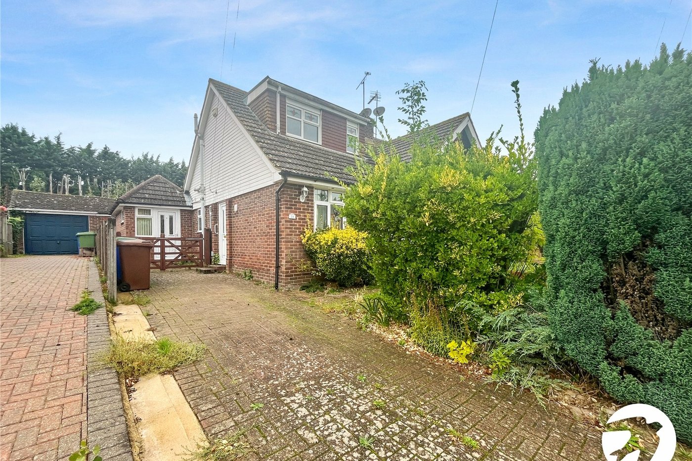 3 bedroom bungalow for sale in Sittingbourne | Robinson Michael & Jackson