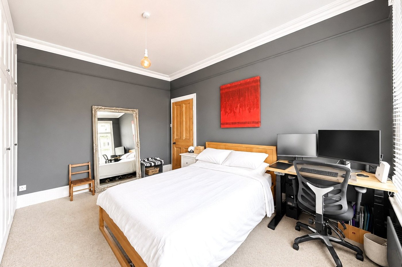 2 bedroom property for sale in London | Robinson Jackson