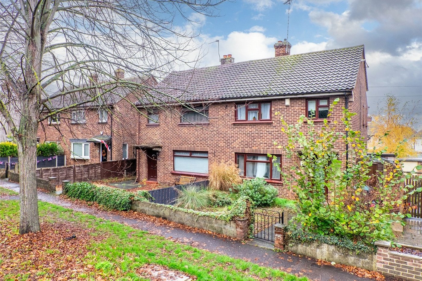 3 bedroom house to rent in Northfleet | Robinson Michael & Jackson