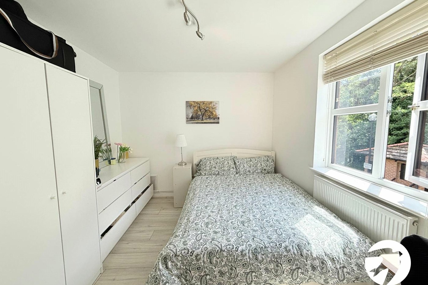 2 bedroom property for sale in Lewisham | Robinson Jackson