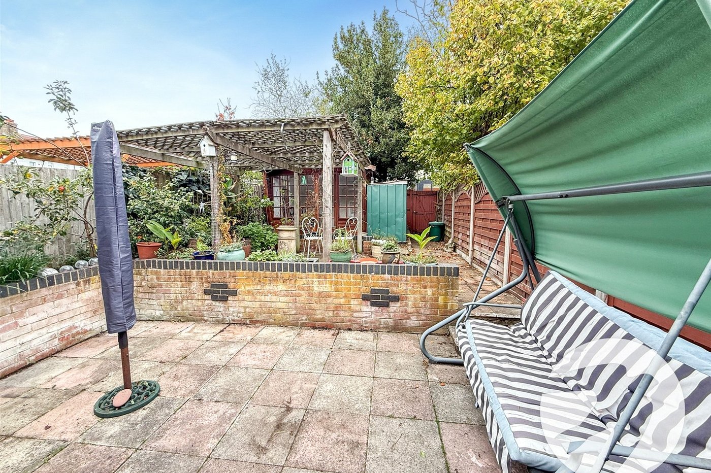 6 bedroom house for sale in London | Robinson Jackson