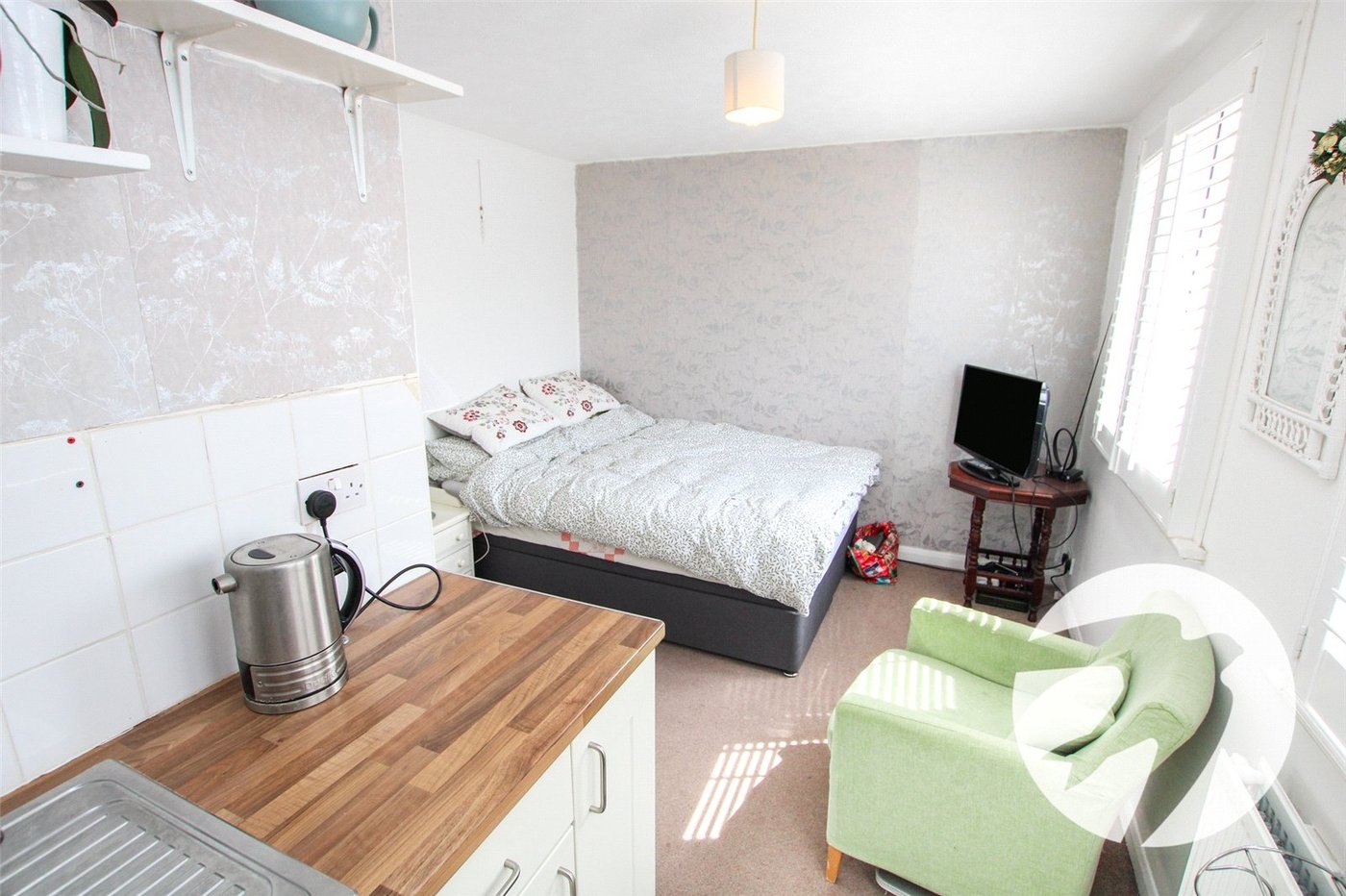 6 bedroom house for sale in London | Robinson Jackson
