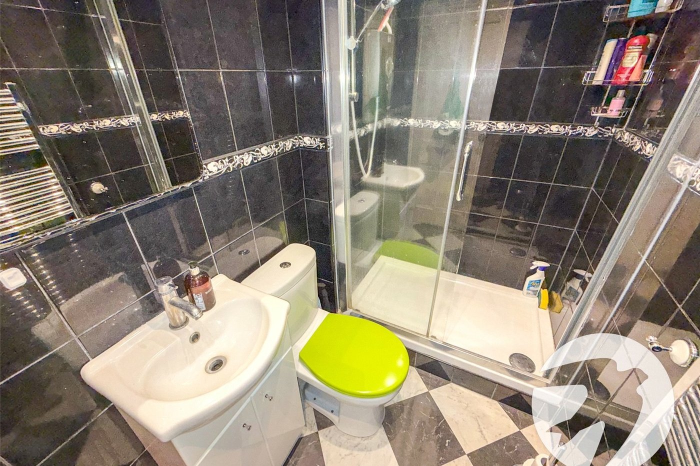 6 bedroom house for sale in London | Robinson Jackson