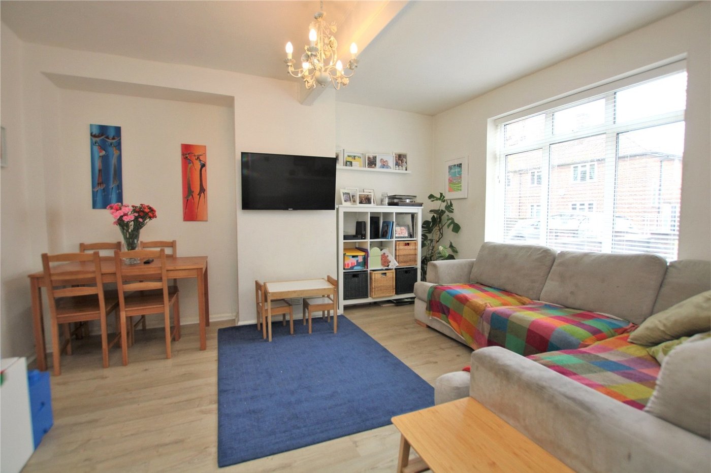 3 bedroom house for sale in London | Robinson Jackson