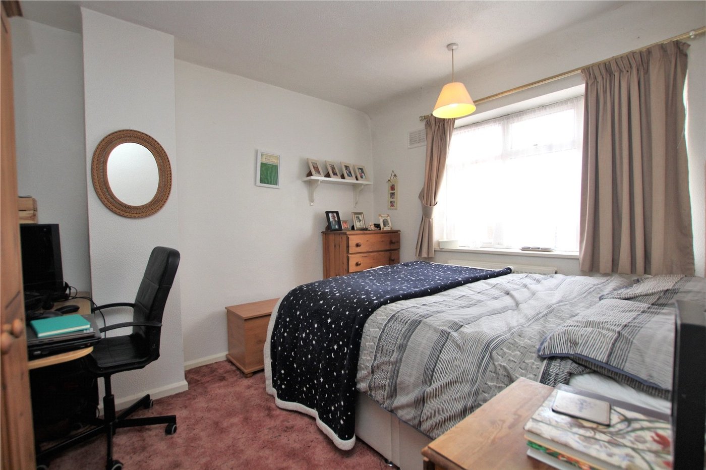 3 bedroom house for sale in London | Robinson Jackson