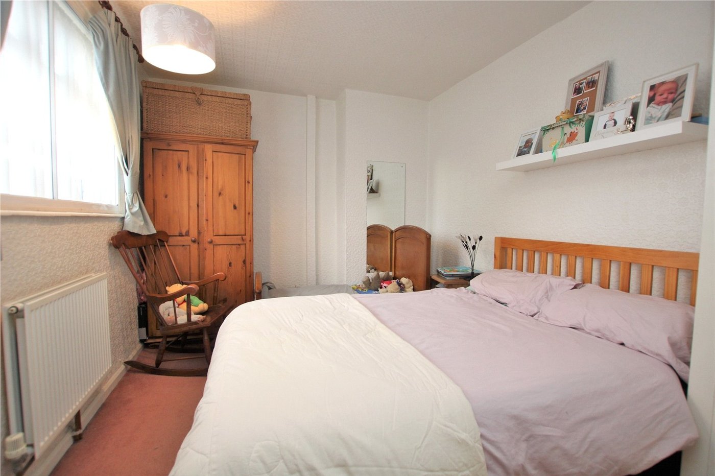 3 bedroom house for sale in London | Robinson Jackson