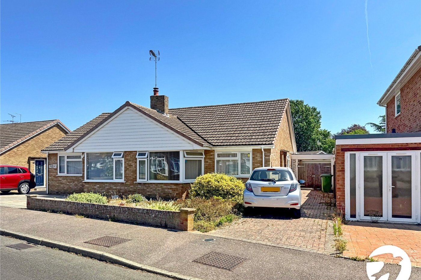 2 bedroom bungalow for sale in Sittingbourne | Robinson Michael & Jackson