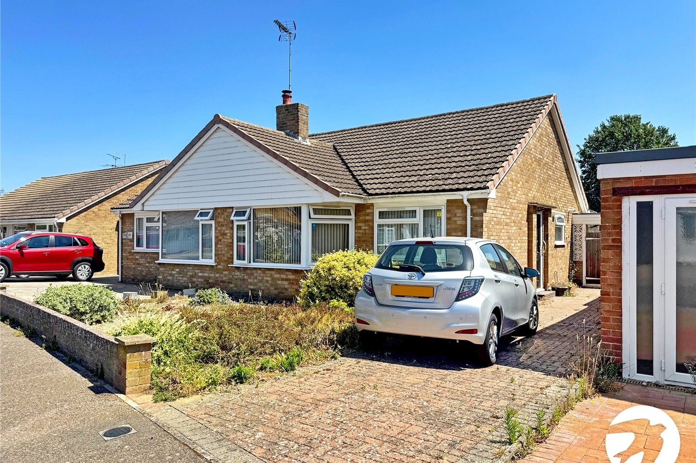 2 bedroom bungalow for sale in Sittingbourne | Robinson Michael & Jackson