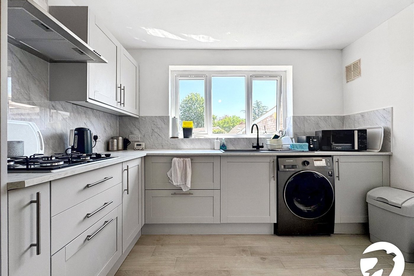 2 bedroom bungalow for sale in Sittingbourne | Robinson Michael & Jackson
