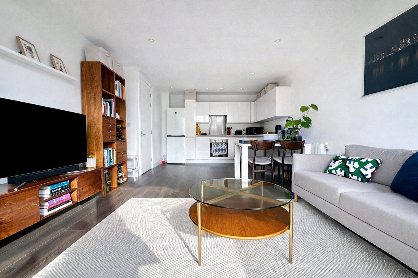 2 bedroom property for sale in Kidbrooke | Robinson Jackson