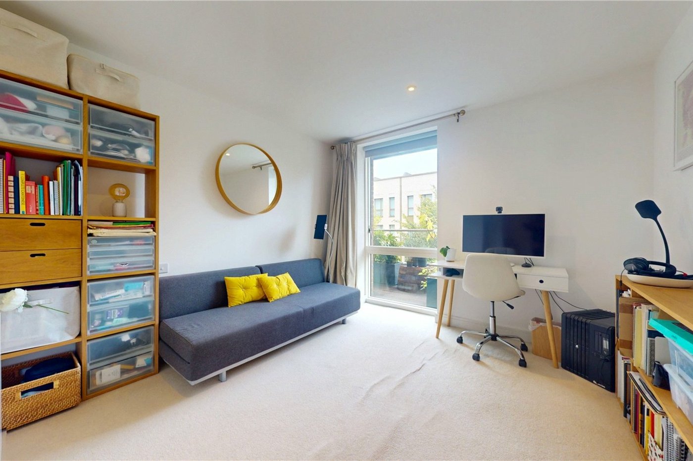2 bedroom property for sale in London | Robinson Jackson