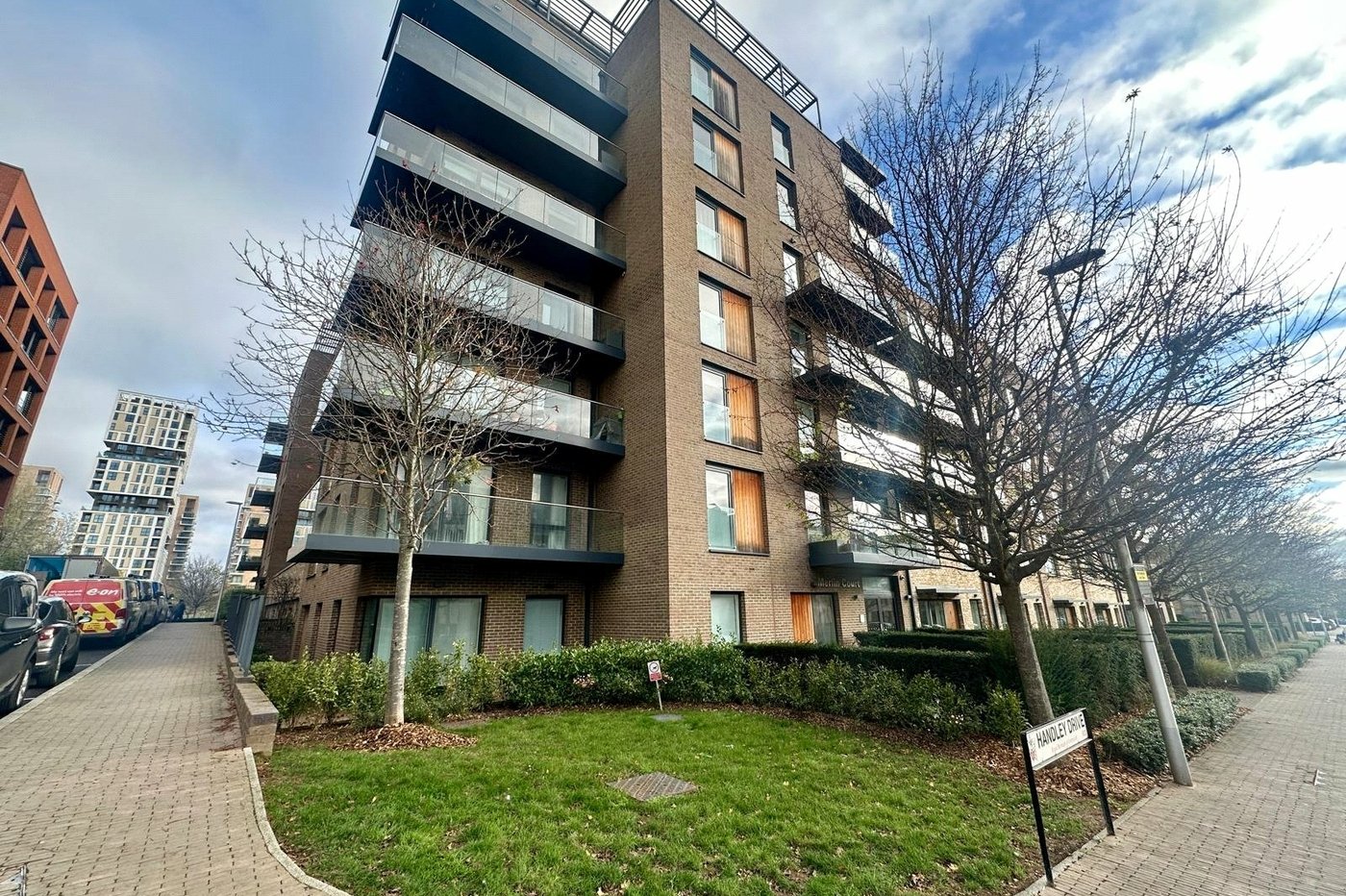 2 bedroom property for sale in London | Robinson Jackson