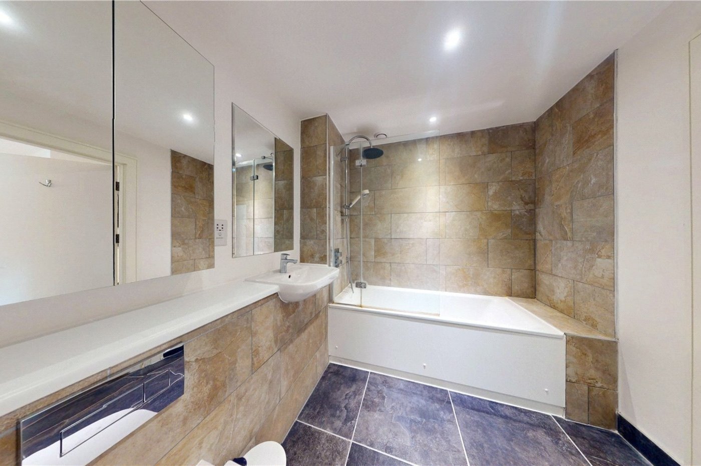 2 bedroom property for sale in London | Robinson Jackson