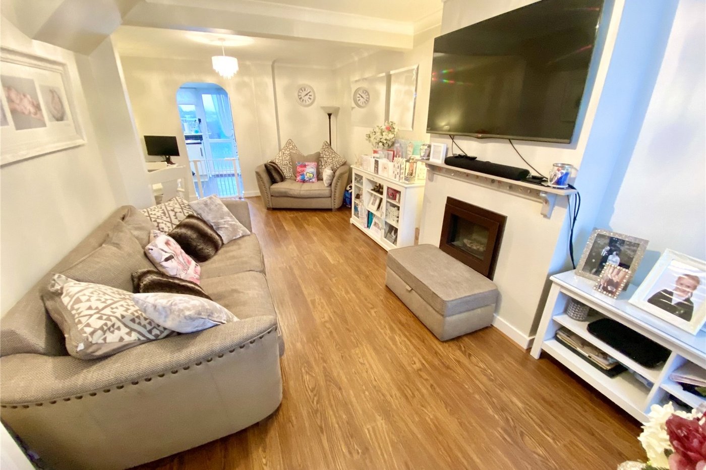 2 bedroom house for sale in Blackfen | Robinson Jackson