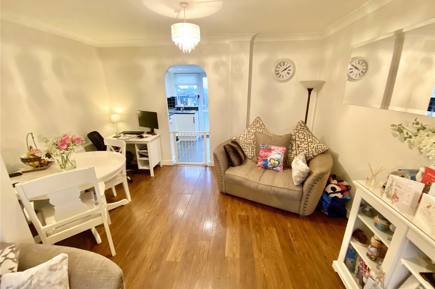 2 bedroom house for sale in Blackfen | Robinson Jackson