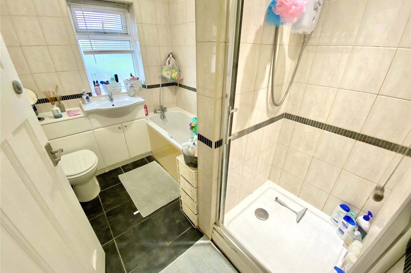 2 bedroom house for sale in Blackfen | Robinson Jackson