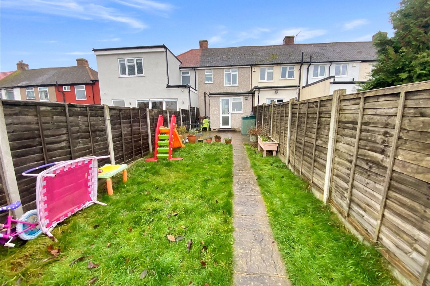 2 bedroom house for sale in Blackfen | Robinson Jackson