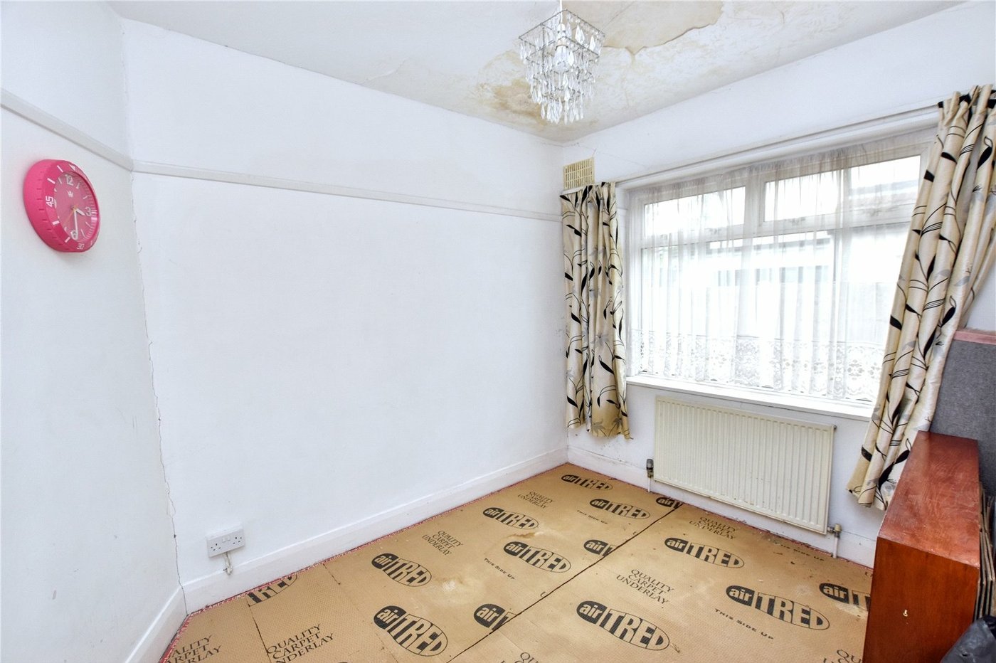 2 bedroom bungalow for sale in Bexleyheath | Robinson Jackson