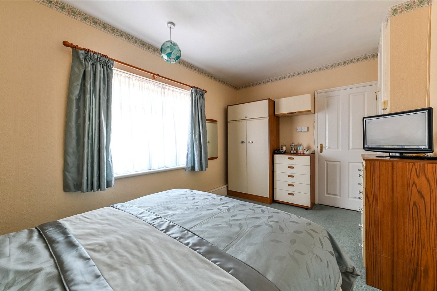 3 bedroom house for sale in Northfleet | Robinson Michael & Jackson