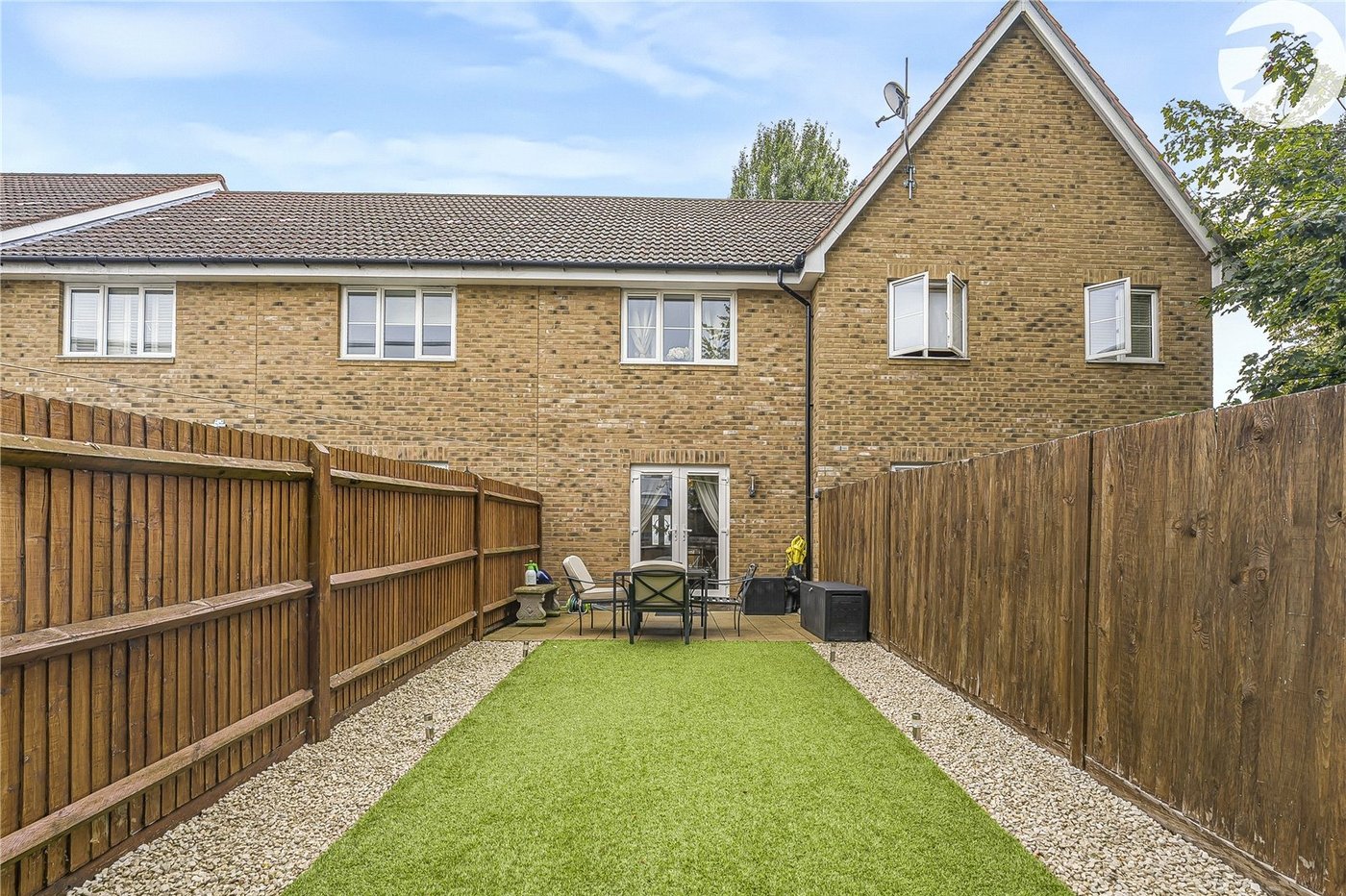 2 bedroom house for sale in West Dartford | Robinson Jackson