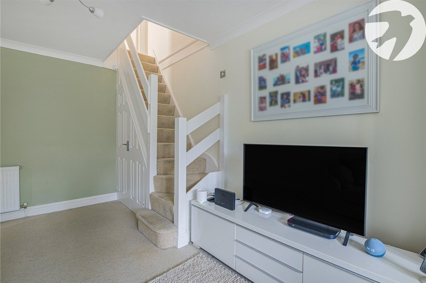 4 bedroom bungalow for sale in Dartford | Robinson Jackson