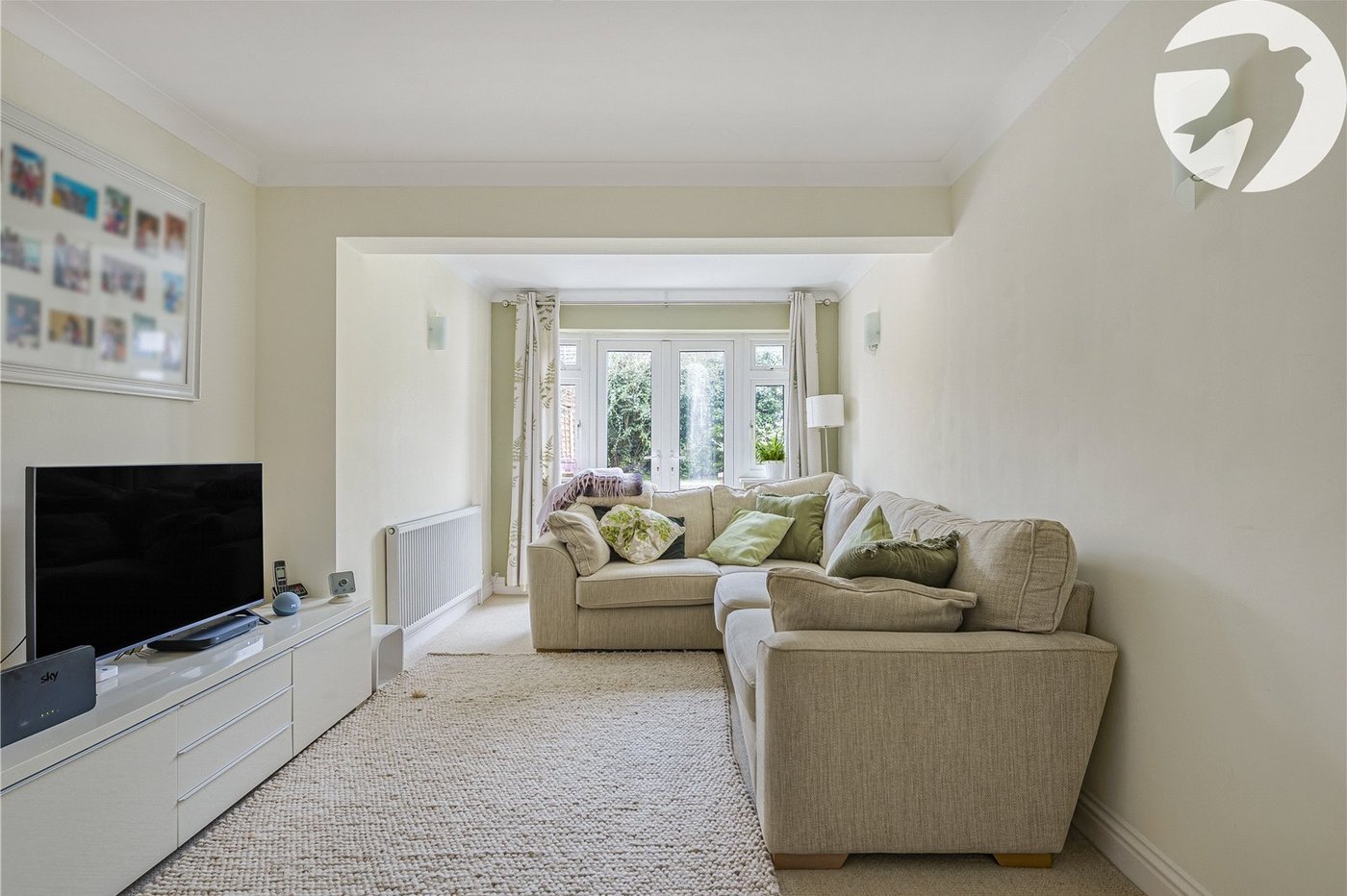 4 bedroom bungalow for sale in Dartford | Robinson Jackson