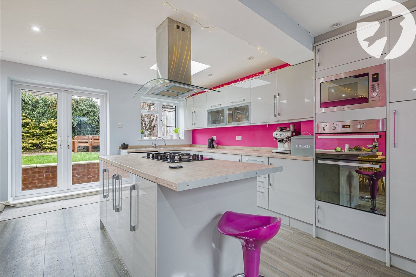 4 bedroom bungalow for sale in Dartford | Robinson Jackson